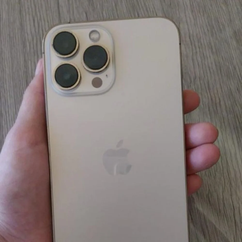 Phones - Picture 1 of 4